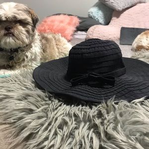 Accessories - Black sun hat with bow Accessories - Black sun hat with bow